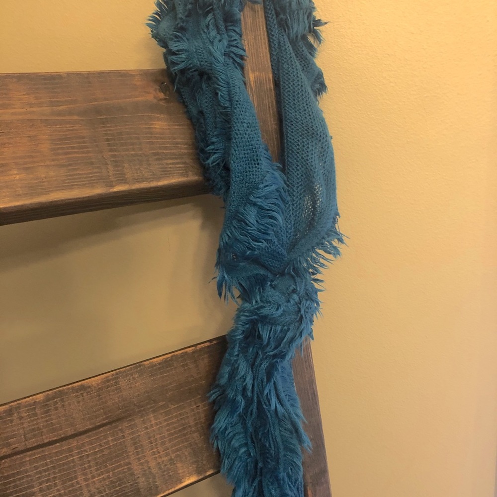 Blue scarf